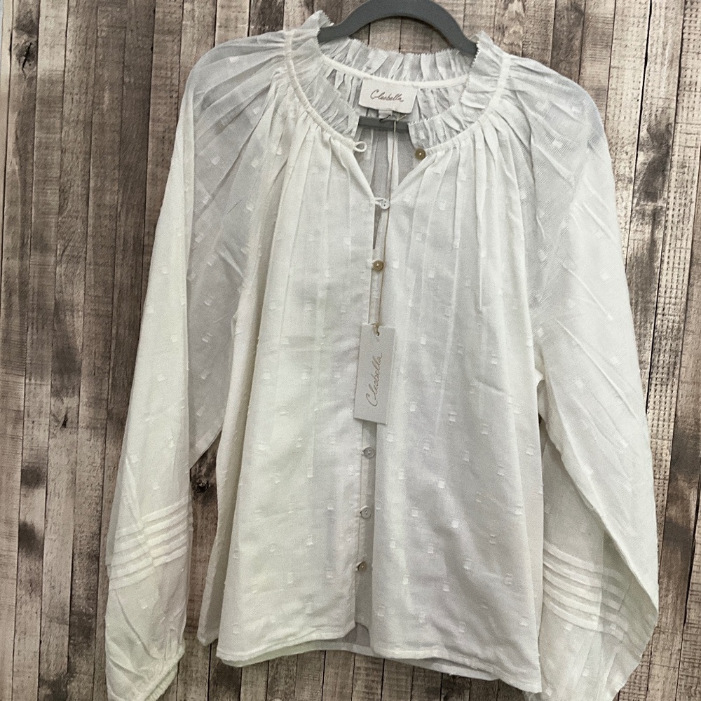 CLEOBELLA BRAND NEW WHITE BUTTON FRONT BLOUSE
